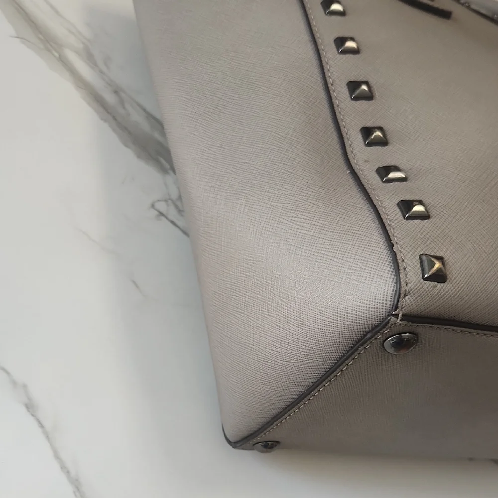 Michael Kors Gray 3 Way Crossbody Tote with Branded Lining. Great Condition!